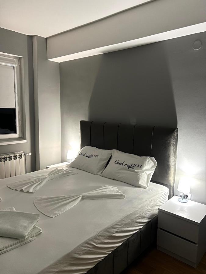 Aj Luxe Residence Skopje Esterno foto