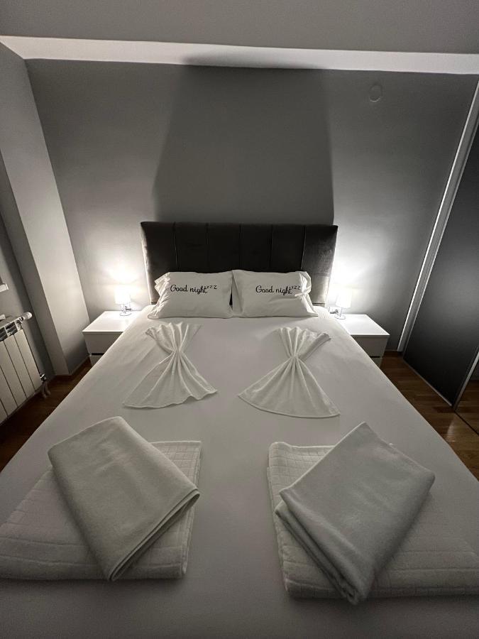 Aj Luxe Residence Skopje Esterno foto