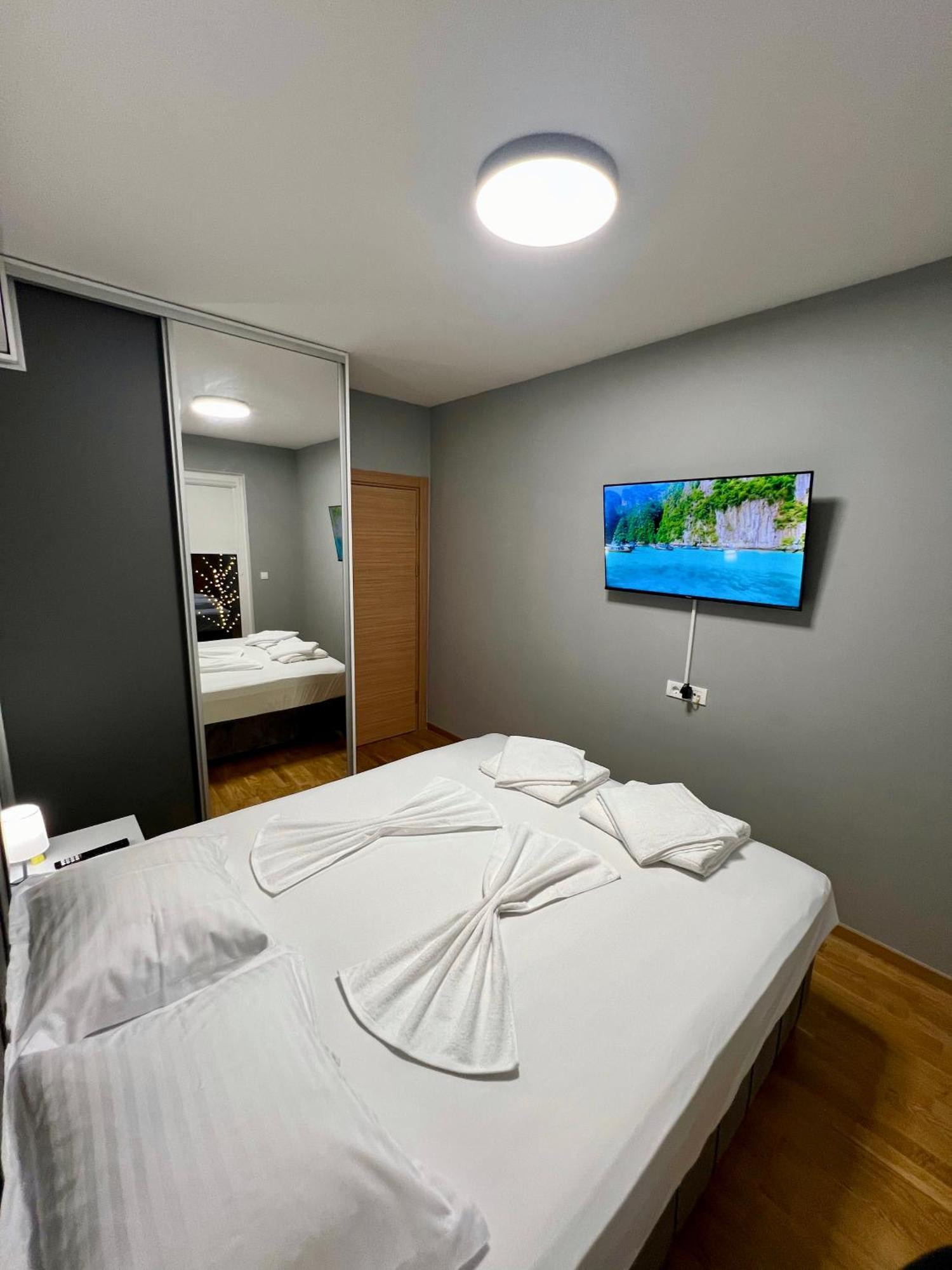 Aj Luxe Residence Skopje Esterno foto